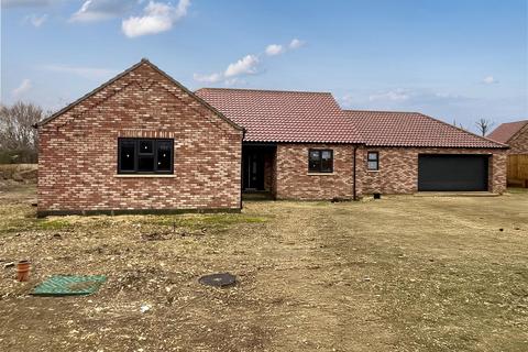 3 bedroom detached bungalow for sale, 3 Horton Close, Elmhirst Road, Horncastle