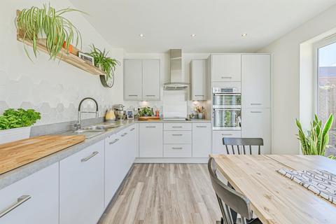 3 bedroom semi-detached house for sale, Rangemoor Crescent, Amington, Tamworth