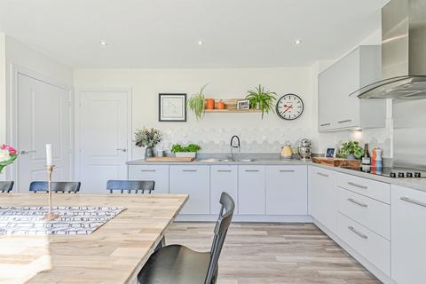 3 bedroom semi-detached house for sale, Rangemoor Crescent, Amington, Tamworth