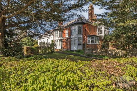 2 bedroom apartment for sale, London Road, Guildford, Surrey, GU1