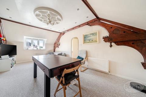 2 bedroom apartment for sale, London Road, Guildford, Surrey, GU1