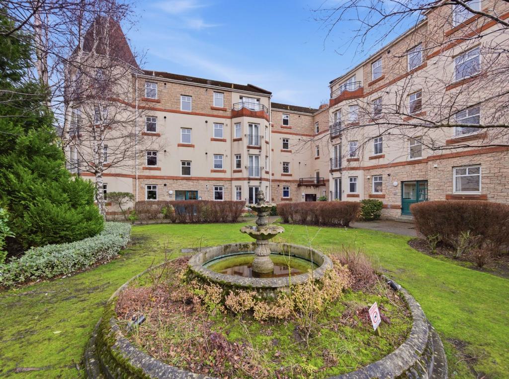Sinclair Place 29/7 Sinclair Place, Edinburgh, EH11 2 bed flat - £270,000