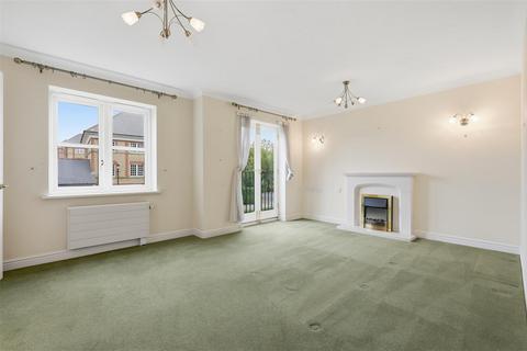 2 bedroom flat for sale, Blake Court, Newsholme Drive, London