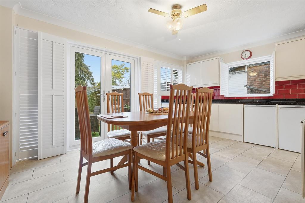 Carterhatch Road, Enfield – pohled 5