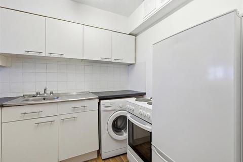 Studio for sale, Byron Court, Flamstead End Road, Cheshunt, Waltham Cross
