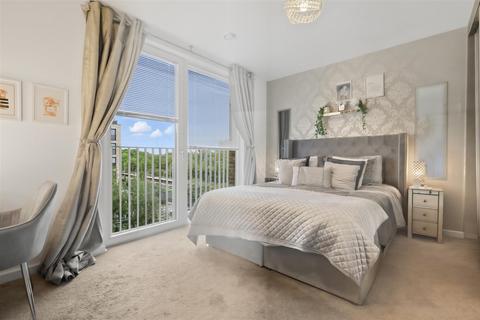 2 bedroom flat for sale, Penegrine Point, Alma Road, Enfield