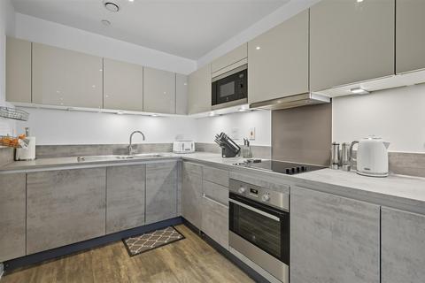 2 bedroom flat for sale, Penegrine Point, Alma Road, Enfield