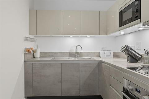 2 bedroom flat for sale, Penegrine Point, Alma Road, Enfield