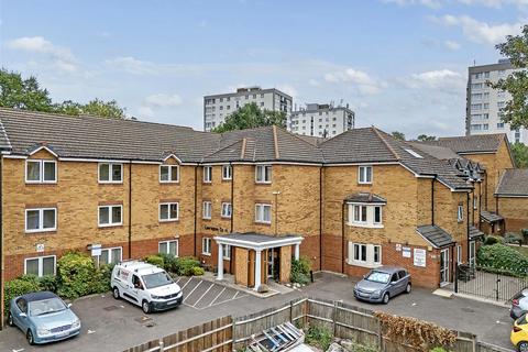 2 bedroom flat for sale, Lewington Court, Hertford Road, Enfield