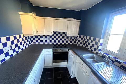 2 bedroom flat for sale, The Croft, Friday Hill, London