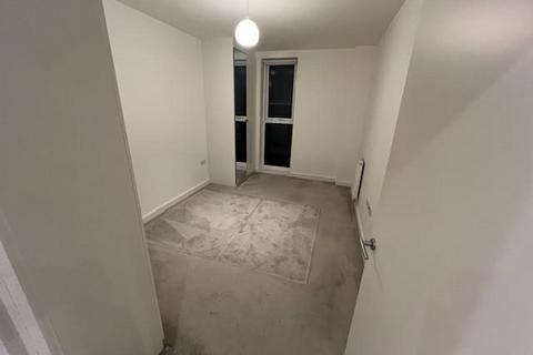 2 bedroom flat for sale, Lena Kennedy Close, London