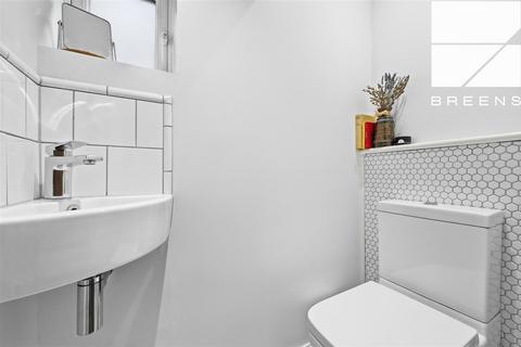 3 bedroom semi-detached house for sale, Normanshire Drive, London