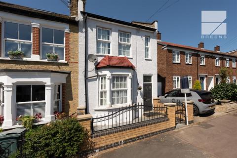Newbury Road, Highams Park