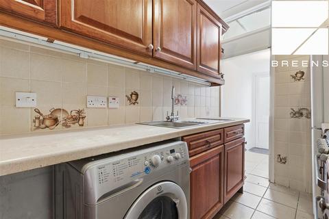 3 bedroom house for sale, Lyndhurst Road, London