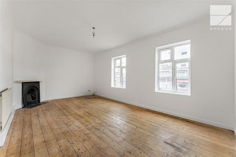 2 bedroom maisonette for sale, Broadway Parade, Highams park