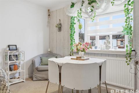 1 bedroom flat for sale, Cantrell Lodge, Hertford Road, Enfield