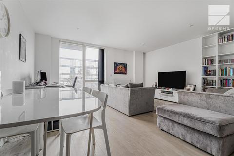 2 bedroom flat for sale, Altius Court, Highams Park