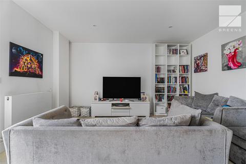 2 bedroom flat for sale, Altius Court, Highams Park