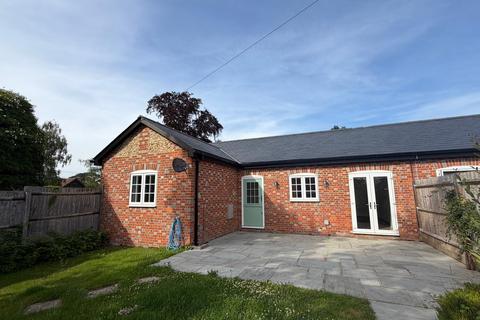 2 bedroom bungalow to rent, Bellingdon, Chesham