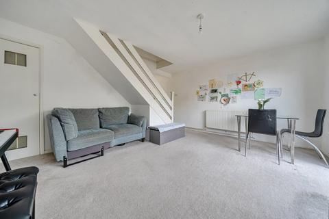 2 bedroom end of terrace house for sale, Finch Walk, Flitwick, MK45