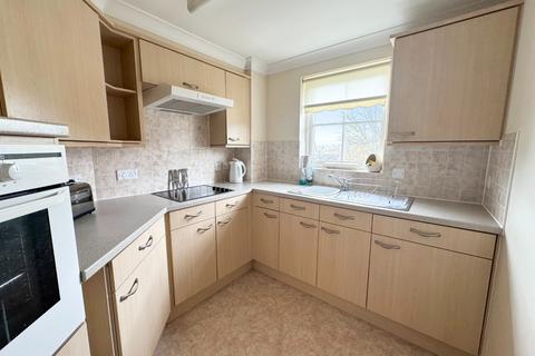 1 bedroom flat for sale, Nelson Court, Glen View, Gravesend, Kent, DA12