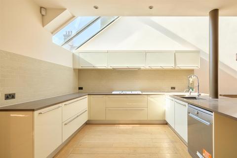 undefined, Grove Park Gardens, Chiswick, W4