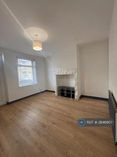 3 bedroom terraced house to rent, St George's, Barnsley, S70