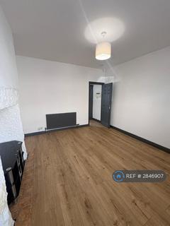 3 bedroom terraced house to rent, St George's, Barnsley, S70
