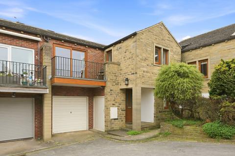 Kaye Lane, Huddersfield, HD5