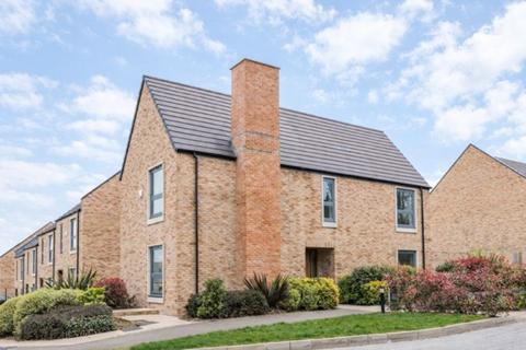 undefined, Blunsdon Hill, Blunsdon, Swindon