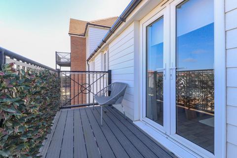 2 bedroom flat for sale, Pictor Drive, Margate, Kent, CT9