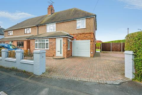 3 bedroom semi-detached house for sale, Alexandra Crescent, Uttoxeter