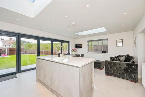 3 bedroom semi-detached house for sale, Alexandra Crescent, Uttoxeter