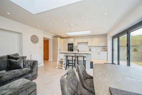 3 bedroom semi-detached house for sale, Alexandra Crescent, Uttoxeter