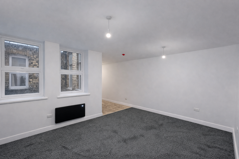 1 bedroom flat to rent, Commercial Street, Newport, NP20