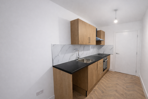 1 bedroom flat to rent, Commercial Street, Newport, NP20