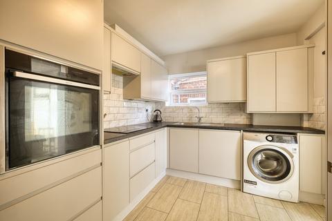 2 bedroom maisonette for sale, Victoria Road, Ramsgate, Kent, CT11