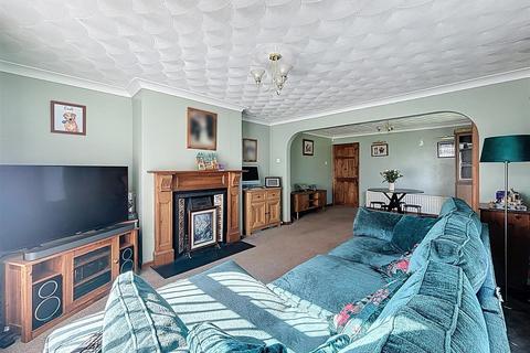 4 bedroom detached bungalow for sale, Cedar Grove, Aldbrough, Hull
