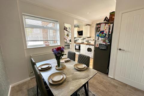 2 bedroom semi-detached house for sale, Westport Crescent, Wolverhampton WV11