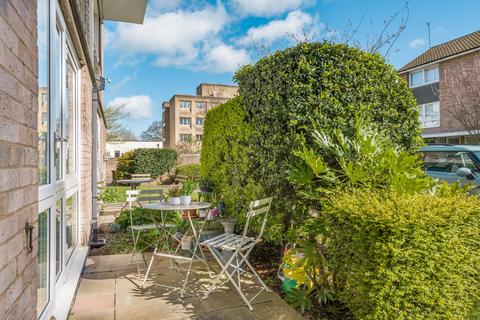 2 bedroom apartment for sale, College Lawn, Cheltenham, GL53