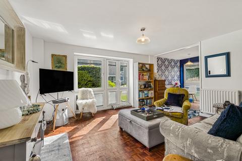 2 bedroom apartment for sale, College Lawn, Cheltenham, GL53