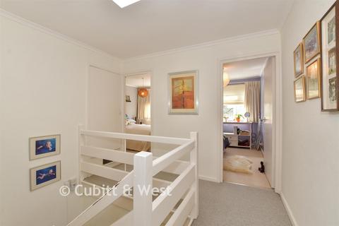 4 bedroom terraced house for sale, Taylors Crescent, Cranleigh, Surrey