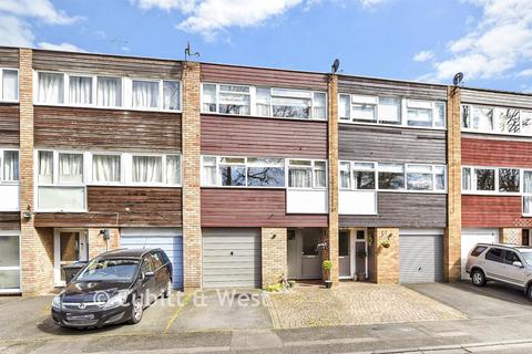 4 bedroom terraced house for sale, Taylors Crescent, Cranleigh GU6
