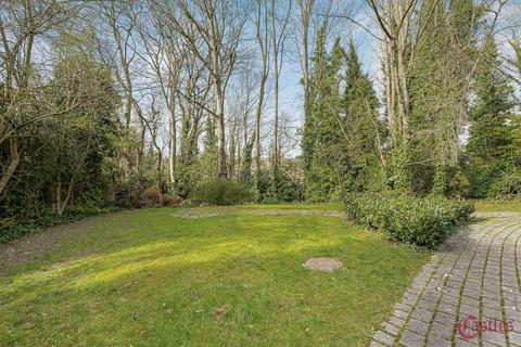 1 bedroom flat for sale, Roden Court,Hornsey Lane, N8