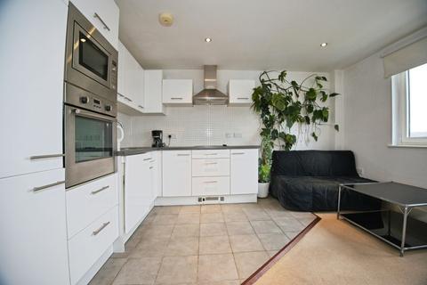2 bedroom flat for sale, Lady Isle House, Ferry Court, Cardiff, South Glamorgan, CF11