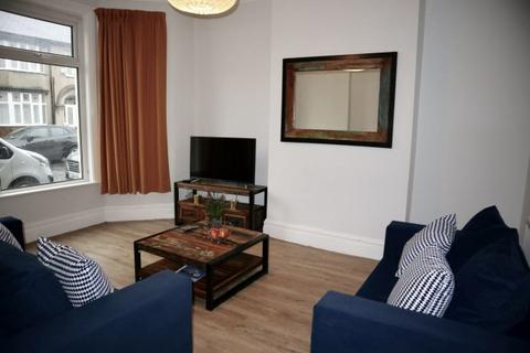 5 bedroom house share to rent, Elm Hall Drive, Mossley Hill