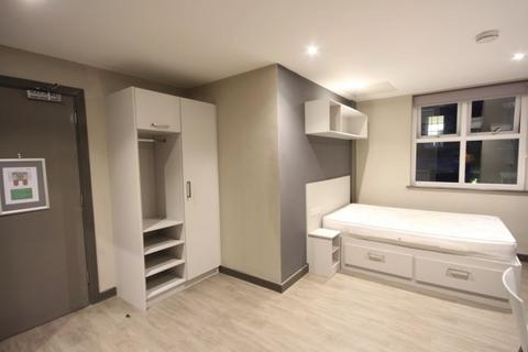 1 bedroom in a house share to rent, Monument House