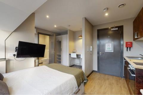 1 bedroom in a house share to rent, Monument House