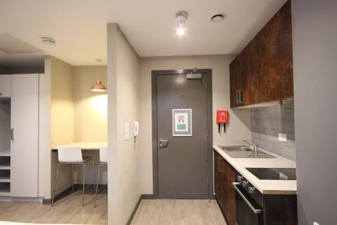 1 bedroom in a house share to rent, Monument House