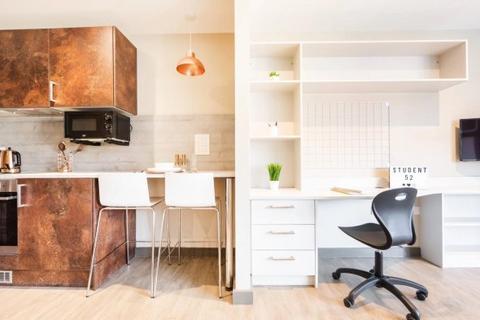 1 bedroom in a house share to rent, Monument House